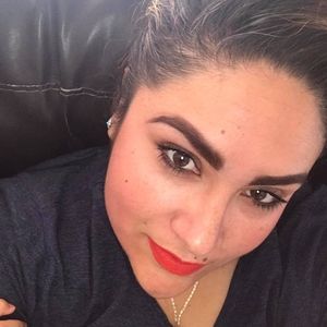 Meet your Posher, Gabriela